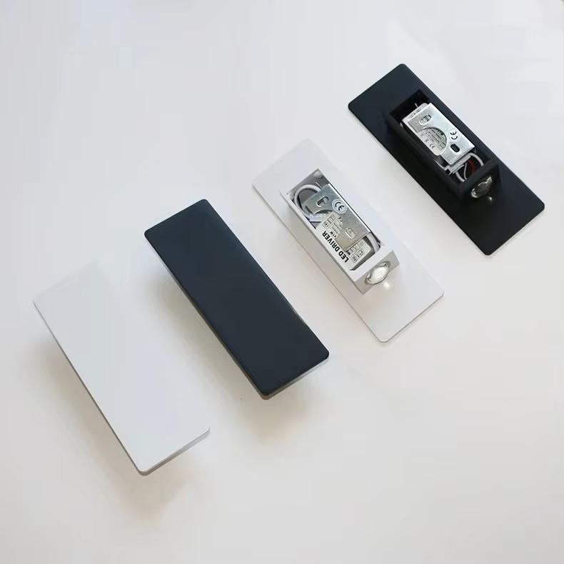 Azura | LED Wall Lamp